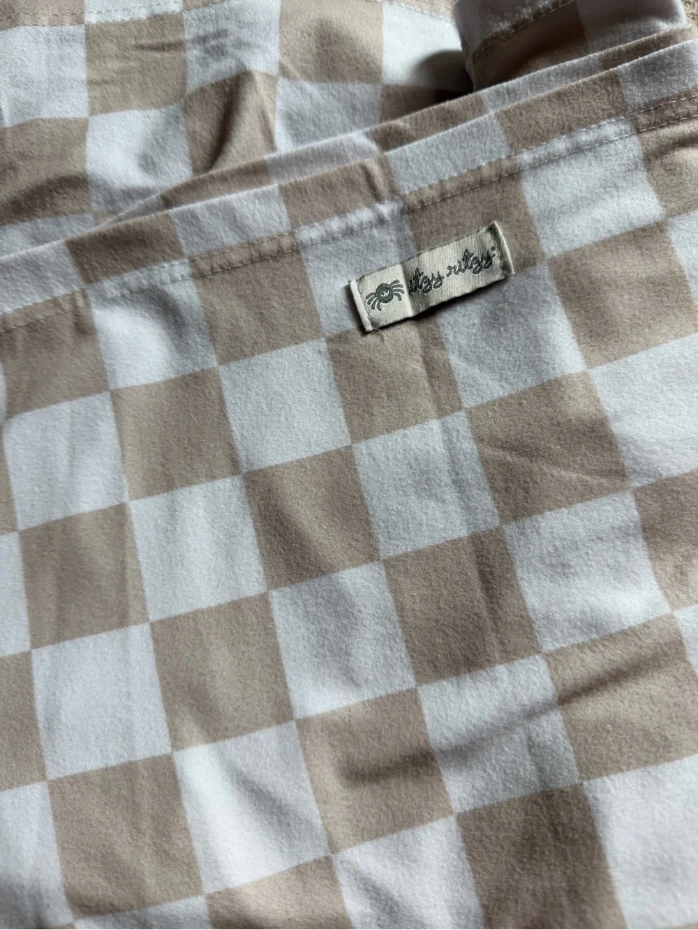 Itzy Ritzy Beige & White Checkerboard Nursing, Car Seat & Stroller Cover